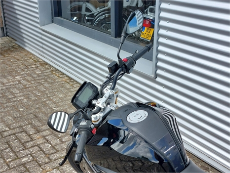BMW G 310 R