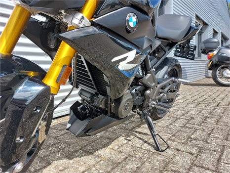 BMW G 310 R