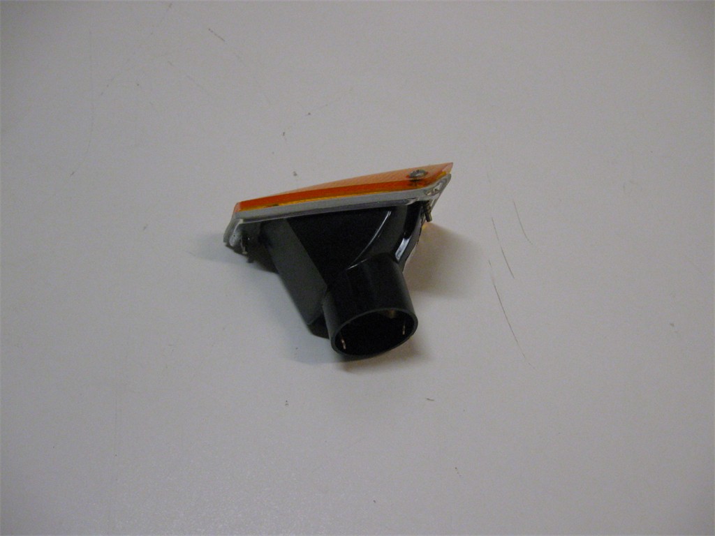 Knipperlicht huis rechts voor