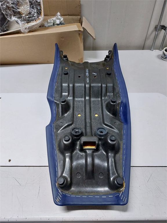 dubbel zadel laag blauw F650CS