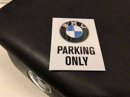 Magneet BMW parking only